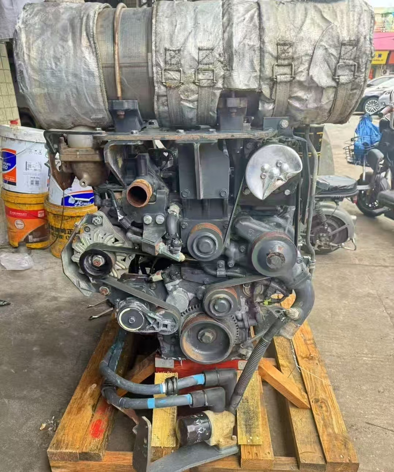 KOMATSU 4D95LE-6 - מנוע עבור מחפר: תמונה 2 KOMATSU 4D95LE-6 - מנוע עבור מחפר: תמונה 2