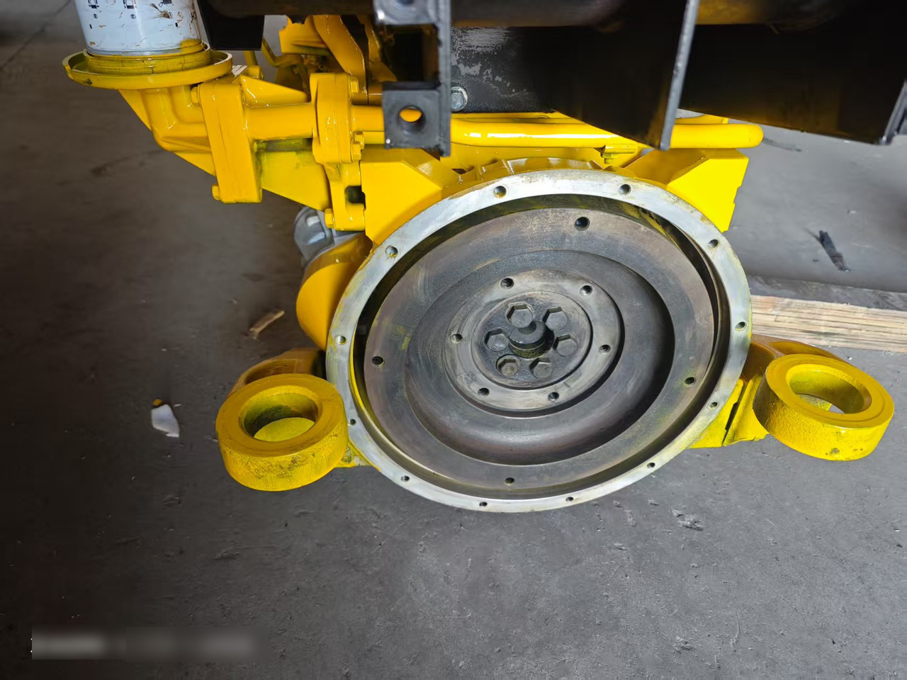 KOMATSU 4D95LE - מנוע עבור מחפר: תמונה 3 KOMATSU 4D95LE - מנוע עבור מחפר: תמונה 3