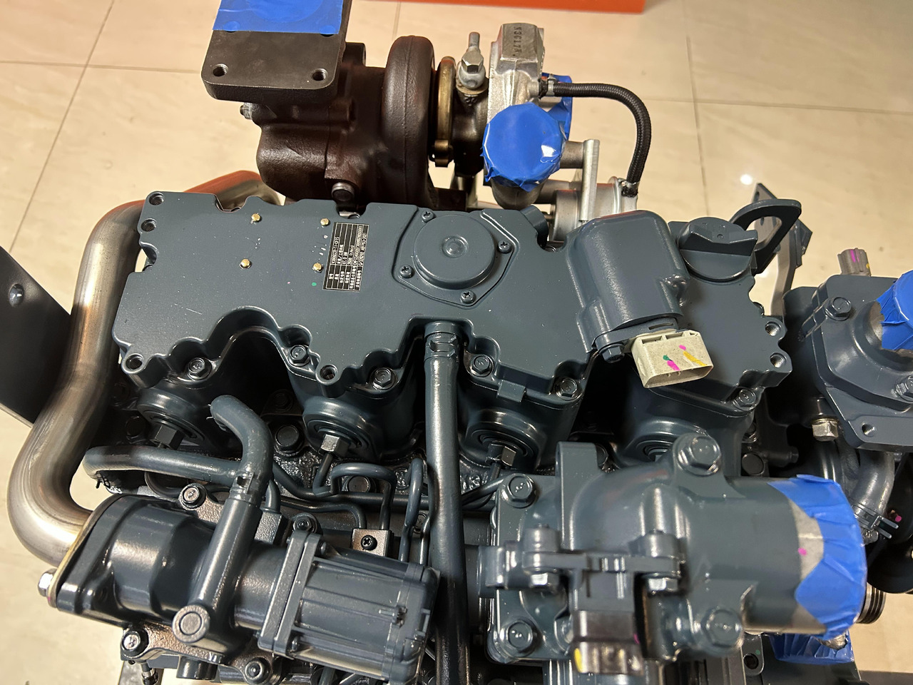KUBOTA V3800 - מנוע עבור מחפר: תמונה 2 KUBOTA V3800 - מנוע עבור מחפר: תמונה 2