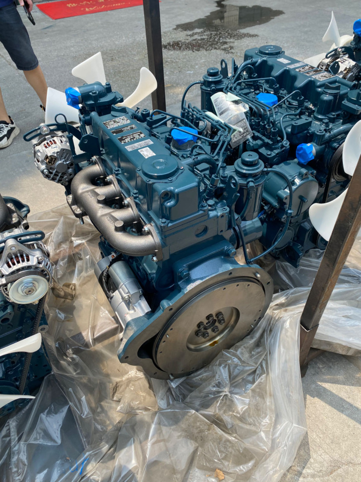 KUBOTA v3600 - מנוע עבור מחפר: תמונה 4 KUBOTA v3600 - מנוע עבור מחפר: תמונה 4