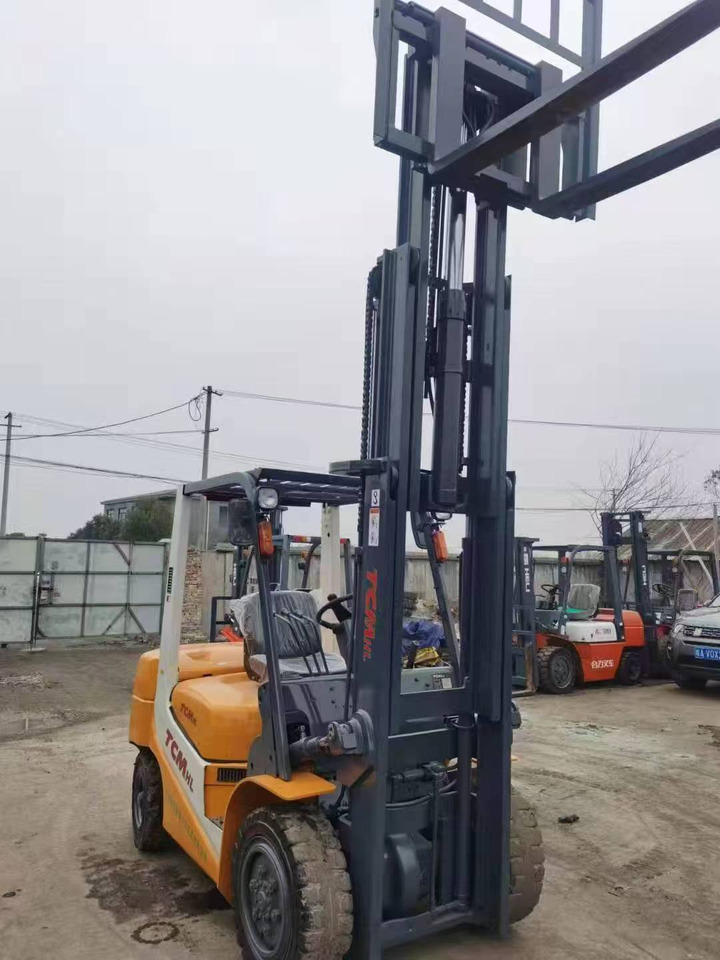 TCM 5 TONS 2 stages - מלגזת סולר: תמונה 3 TCM 5 TONS 2 stages - מלגזת סולר: תמונה 3