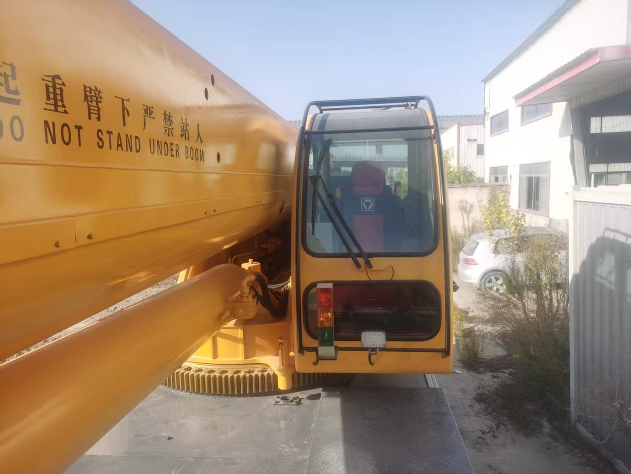 XCMG 70TONS - משאית מנוף: תמונה 4 XCMG 70TONS - משאית מנוף: תמונה 4