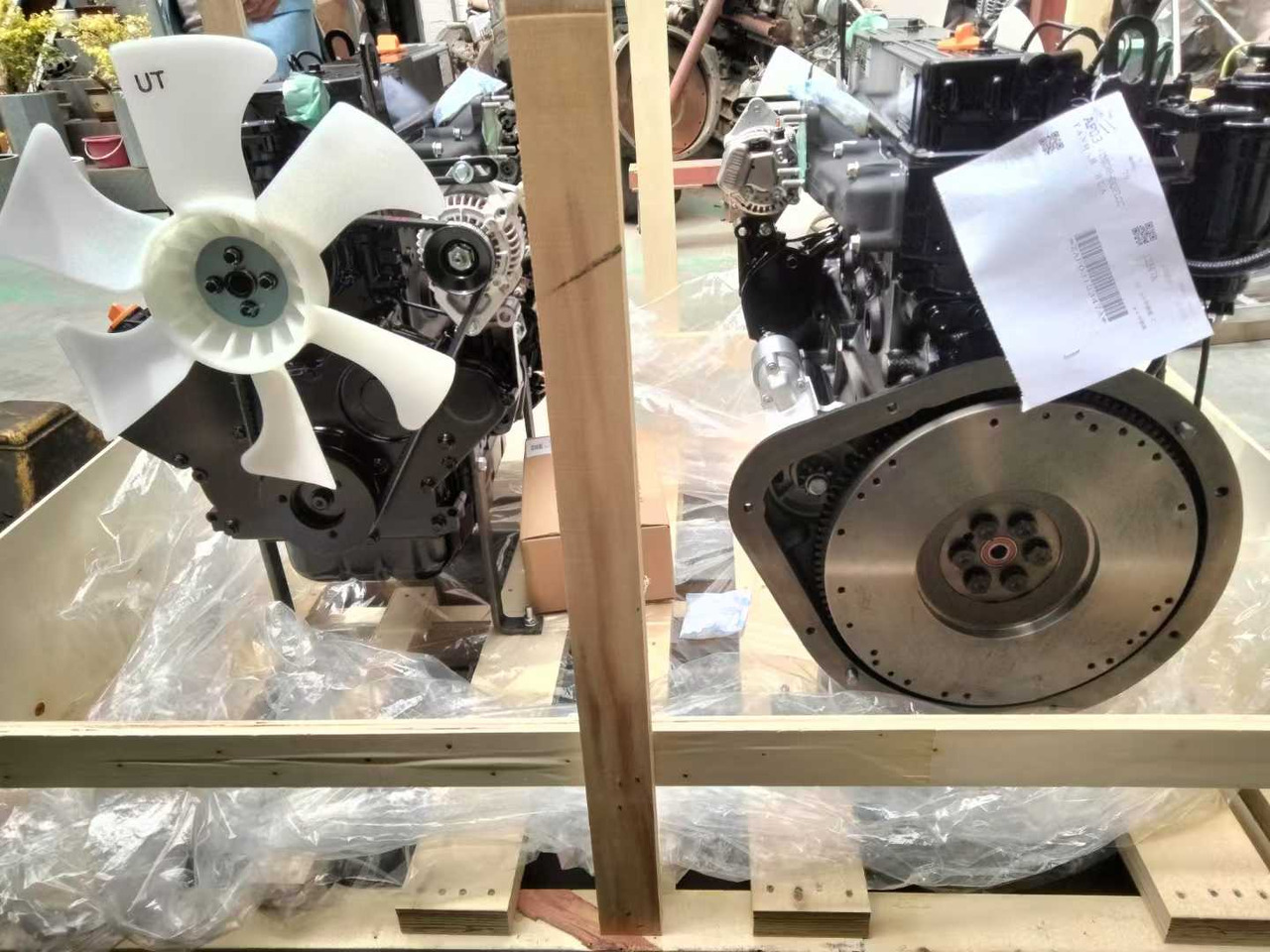 YANMAR 4TNE98 - מנוע עבור מכונת בנייה: תמונה 5 YANMAR 4TNE98 - מנוע עבור מכונת בנייה: תמונה 5