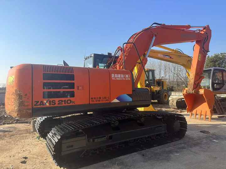 Affordable Hitachi ZX210-5G Used Construction Machinery | Well-Maintained, No Overhauls - מחפר סורק: תמונה 3 Affordable Hitachi ZX210-5G Used Construction Machinery | Well-Maintained, No Overhauls - מחפר סורק: תמונה 3