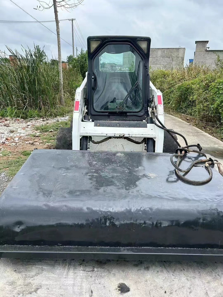 BOBCAT Second-hand Excellent Skidsteer Bobcat S160 - מעמיס היגוי החלקה: תמונה 5 BOBCAT Second-hand Excellent Skidsteer Bobcat S160 - מעמיס היגוי החלקה: תמונה 5