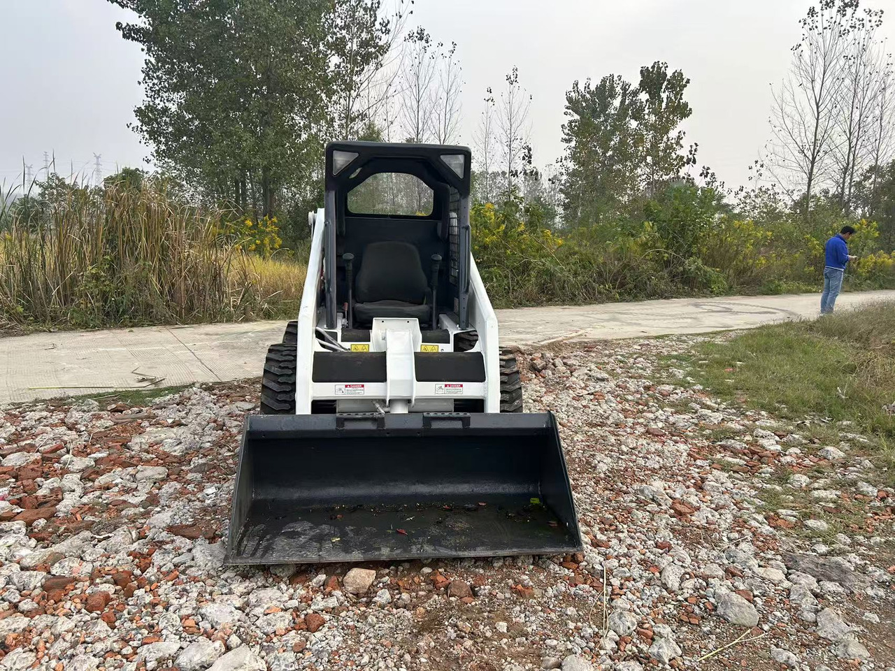 BOBCAT used skidsteer Bobcat S130 - מכונת בנייה: תמונה 2 BOBCAT used skidsteer Bobcat S130 - מכונת בנייה: תמונה 2
