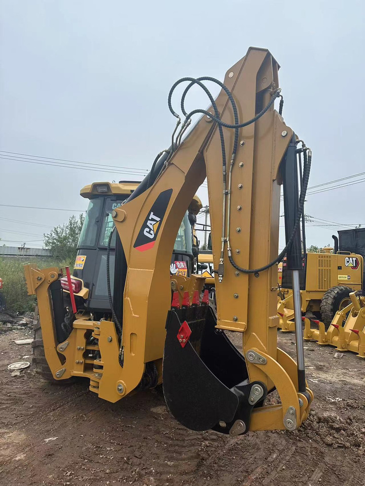 CATERPILLAR Used Good Condition Backhoe Loader CAT420F - מכונת בנייה: תמונה 4 CATERPILLAR Used Good Condition Backhoe Loader CAT420F - מכונת בנייה: תמונה 4