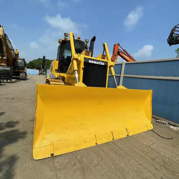 Cheap Price komatsu D65 Bulldozer with Ripper , Original Made Dozer komatsu D65 , komatsu D65p D80p D85p Bulldozer - דחפור: תמונה 2 Cheap Price komatsu D65 Bulldozer with Ripper , Original Made Dozer komatsu D65 , komatsu D65p D80p D85p Bulldozer - דחפור: תמונה 2