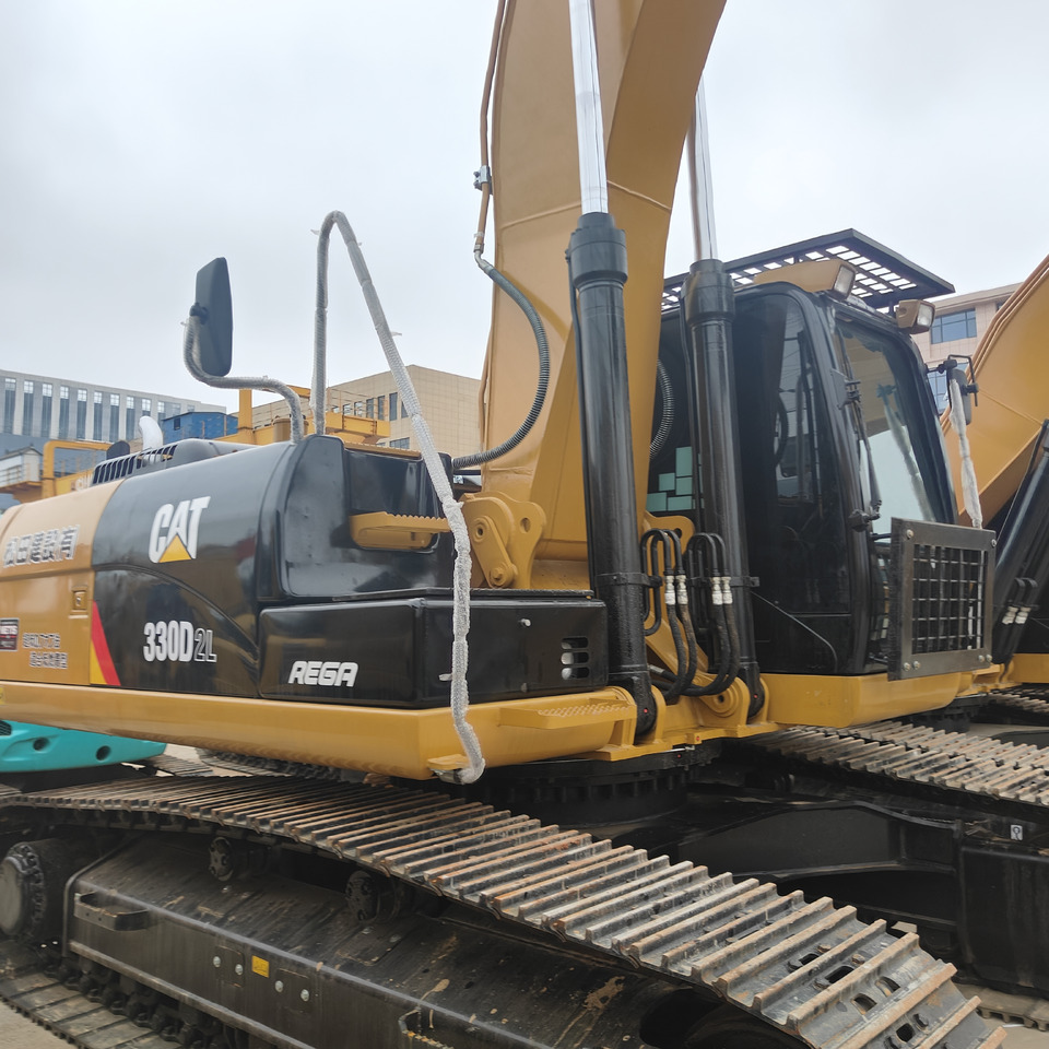 EXCAVATOR Used 30tons Large Caterpillar Excavator 330D2L for Sale Used Excavator in Fine Condition and Low Price Hot Sale - מכונת בנייה: תמונה 1 EXCAVATOR Used 30tons Large Caterpillar Excavator 330D2L for Sale Used Excavator in Fine Condition and Low Price Hot Sale - מכונת בנייה: תמונה 1
