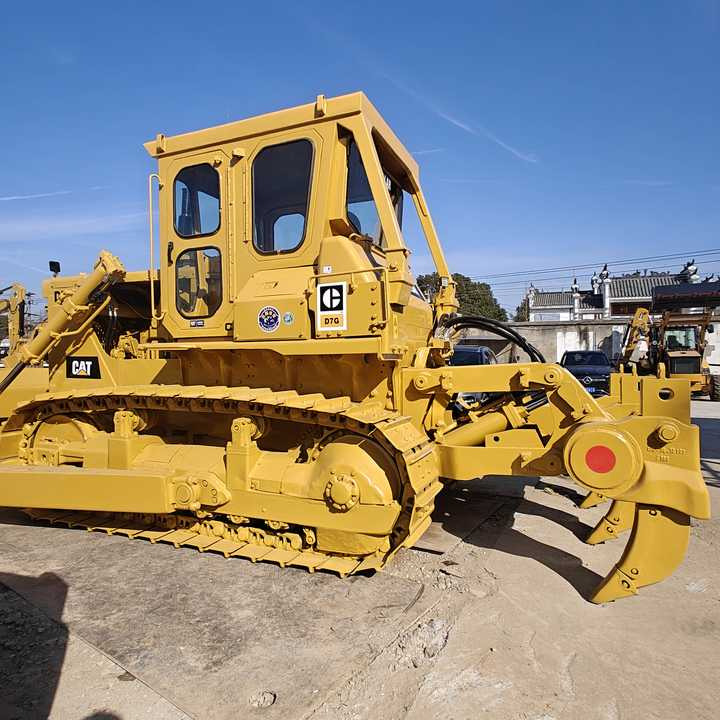 Good Condition Caterpillar CATD7G Original Japan Used Crawler Dozer Used CAT D6 D7 D10 Second Hand Bulldozers for Sale - דחפור: תמונה 1 Good Condition Caterpillar CATD7G Original Japan Used Crawler Dozer Used CAT D6 D7 D10 Second Hand Bulldozers for Sale - דחפור: תמונה 1
