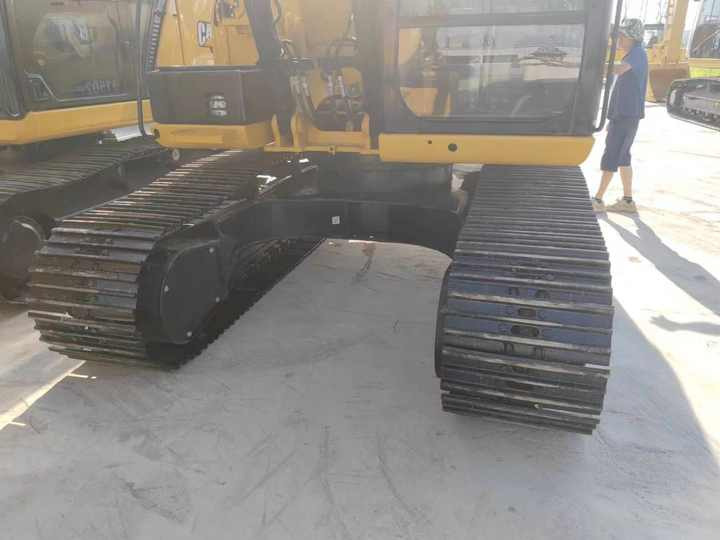 Good Condition Used Excavator Machine Caterpillar 315D Crawler CAT 15ton Used Excavator for Sale CAT 315 Excavators - מחפר סורק: תמונה 3 Good Condition Used Excavator Machine Caterpillar 315D Crawler CAT 15ton Used Excavator for Sale CAT 315 Excavators - מחפר סורק: תמונה 3