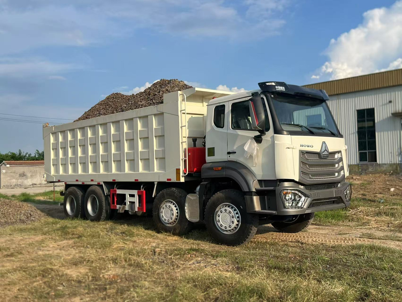 HOWO Used Dump Truck8*4 6*4 - משאית: תמונה 3 HOWO Used Dump Truck8*4 6*4 - משאית: תמונה 3