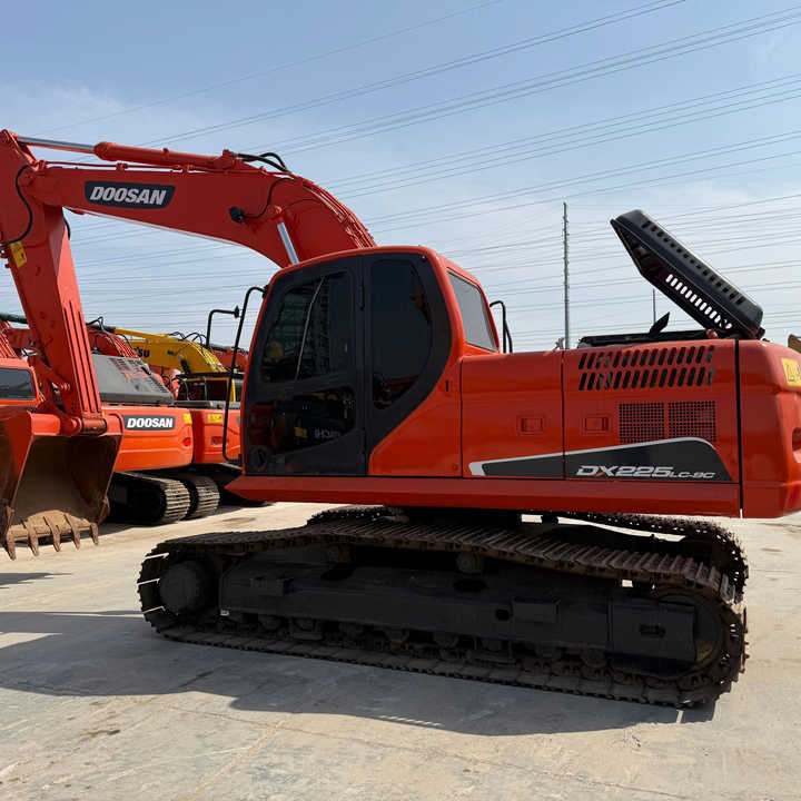 Heavy-Duty Doosan DX225LC-9C Excavator for Mining & Construction - Well-Maintained, Warranty Included - מחפר סורק: תמונה 1 Heavy-Duty Doosan DX225LC-9C Excavator for Mining & Construction - Well-Maintained, Warranty Included - מחפר סורק: תמונה 1