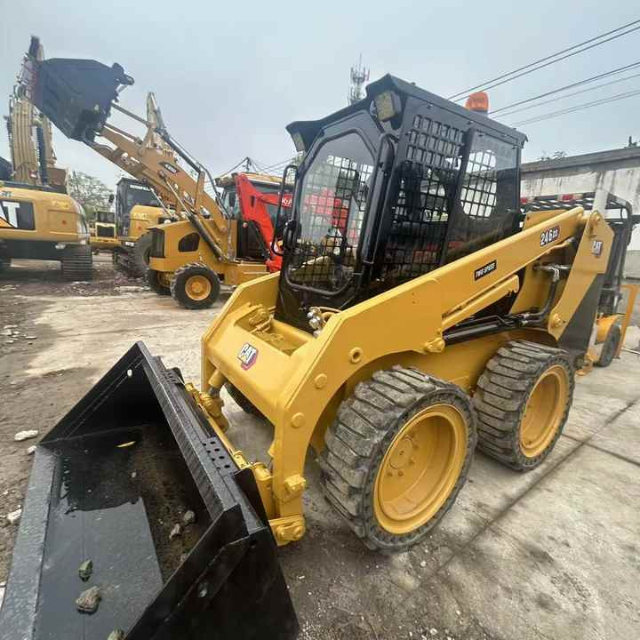 High Quality Used Cat 246D3 Excavator with Low Working Hoursand Best Price Used Cat 246D3 Machine with Cheap Price for Sale - מעמיס היגוי החלקה: תמונה 4 High Quality Used Cat 246D3 Excavator with Low Working Hoursand Best Price Used Cat 246D3 Machine with Cheap Price for Sale - מעמיס היגוי החלקה: תמונה 4