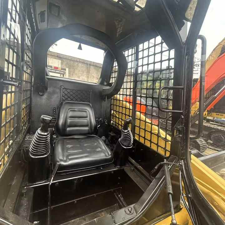 High Quality Used Cat 246D3 Excavator with Low Working Hoursand Best Price Used Cat 246D3 Machine with Cheap Price for Sale - מעמיס היגוי החלקה: תמונה 3 High Quality Used Cat 246D3 Excavator with Low Working Hoursand Best Price Used Cat 246D3 Machine with Cheap Price for Sale - מעמיס היגוי החלקה: תמונה 3