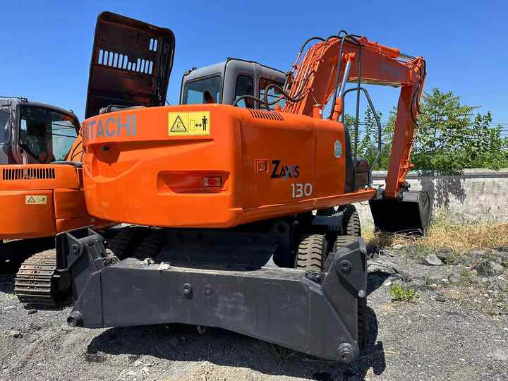 Hot Sale! Used Hitachi ZX130 Wheel Excavator |Excellent Condition| Best Price | Perfect for Construction & Road Projects - מחפר: תמונה 4 Hot Sale! Used Hitachi ZX130 Wheel Excavator |Excellent Condition| Best Price | Perfect for Construction & Road Projects - מחפר: תמונה 4