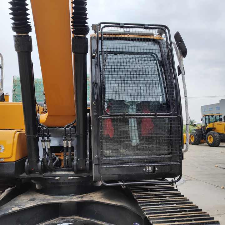 Hyundai Digger 220lc-9s Second Hand Korea Made High Performance Machine Hyundai Excavator for Sale - מחפר סורק: תמונה 3 Hyundai Digger 220lc-9s Second Hand Korea Made High Performance Machine Hyundai Excavator for Sale - מחפר סורק: תמונה 3