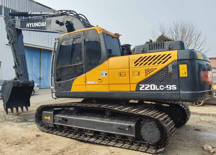 Hyundai Digger 220lc-9s Second Hand Korea Made High Performance Machine Hyundai Excavator for Sale - מחפר סורק: תמונה 2 Hyundai Digger 220lc-9s Second Hand Korea Made High Performance Machine Hyundai Excavator for Sale - מחפר סורק: תמונה 2