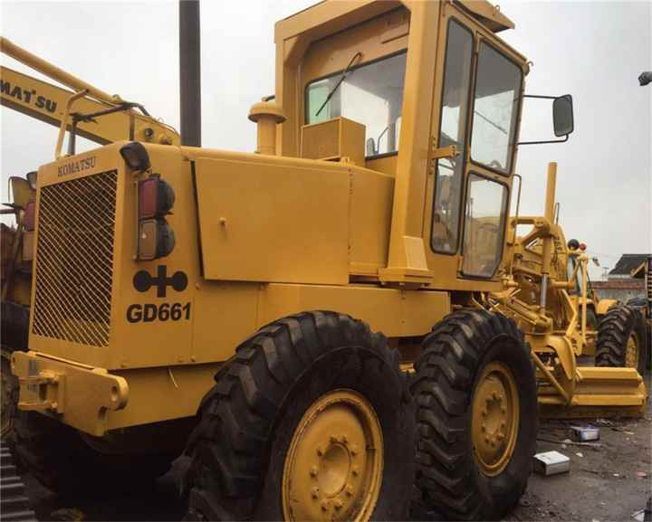 Japan Original Used Komatsu GD661A-1 Motor Grader GD661 in Condition - מפלסת: תמונה 4 Japan Original Used Komatsu GD661A-1 Motor Grader GD661 in Condition - מפלסת: תמונה 4