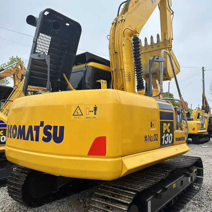 Komatsu PC130 7 Used Excavator Low Hours Well Maintained Construction Mining Equipment - מחפר סורק: תמונה 1 Komatsu PC130 7 Used Excavator Low Hours Well Maintained Construction Mining Equipment - מחפר סורק: תמונה 1