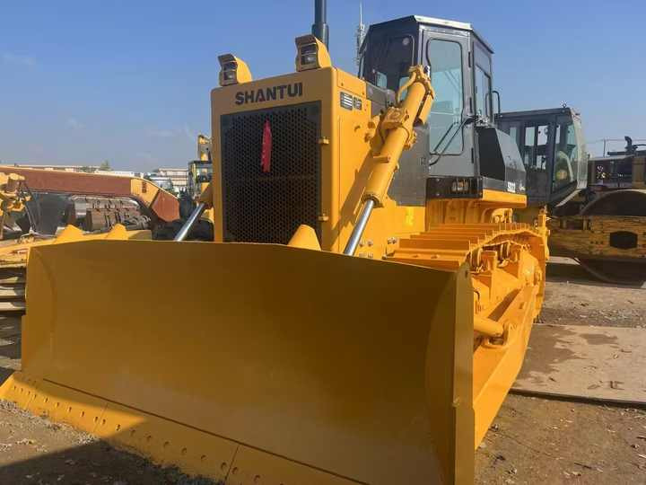 Popular excellent Condition Cheap Price Shantui SD 22 Secondhand Earthmover Used shantui sd22 Bulldozer in Stock - דחפור: תמונה 4 Popular excellent Condition Cheap Price Shantui SD 22 Secondhand Earthmover Used shantui sd22 Bulldozer in Stock - דחפור: תמונה 4