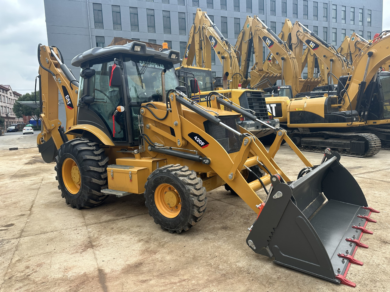 Used Backhoe High Quality CAT 420F - מחפרון: תמונה 5 Used Backhoe High Quality CAT 420F - מחפרון: תמונה 5