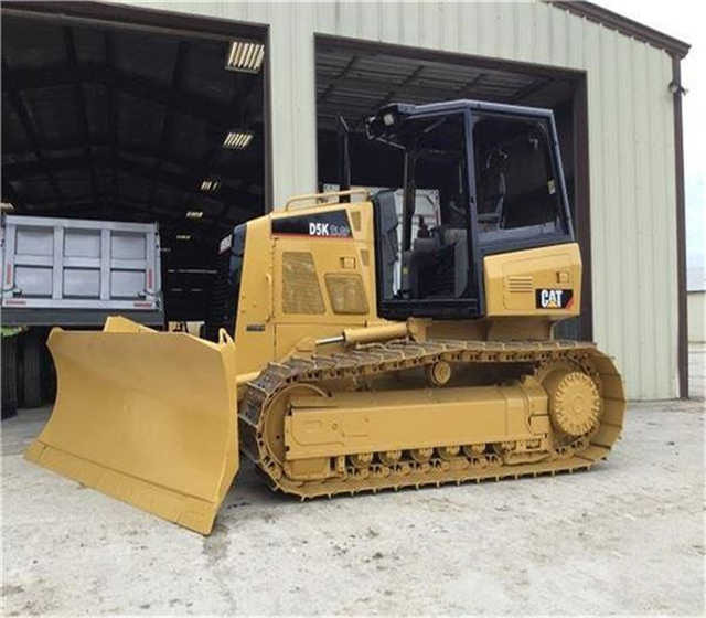 Used Cat D5k D5g D5 D5m D5h Crawler Bulldozer , CAT Bulldozer with Ripper , Original Cat Bulldozers - דחפור: תמונה 5 Used Cat D5k D5g D5 D5m D5h Crawler Bulldozer , CAT Bulldozer with Ripper , Original Cat Bulldozers - דחפור: תמונה 5
