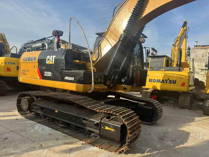 Used Caterpillar 320D Crawler Excavator in High QualityWaiting for Sale - מחפר: תמונה 3 Used Caterpillar 320D Crawler Excavator in High QualityWaiting for Sale - מחפר: תמונה 3
