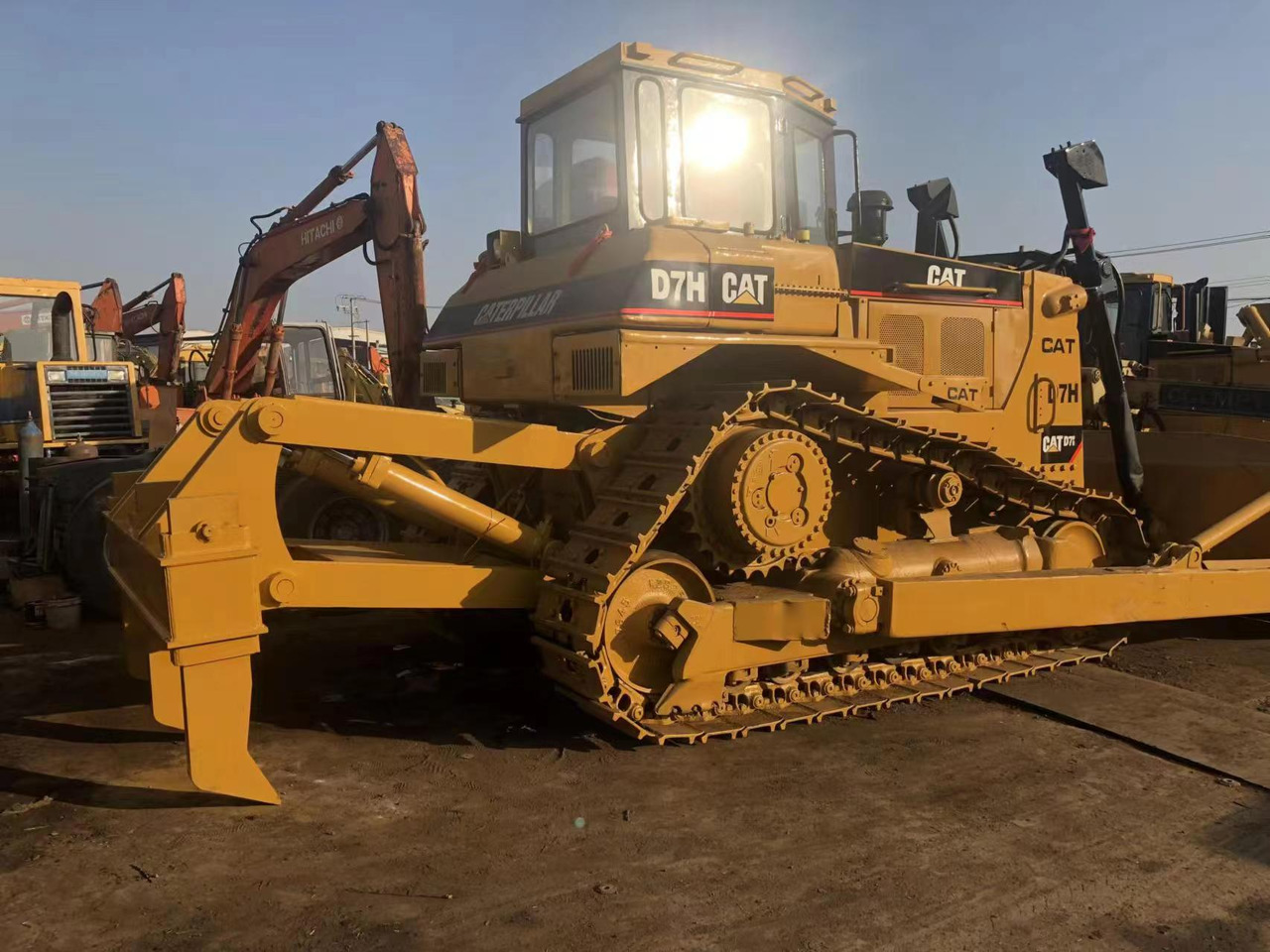 Used Caterpillar Cat D7H Dozer, Second Hand Cat D7H Bulldozer With Stong Blade - דחפור: תמונה 4 Used Caterpillar Cat D7H Dozer, Second Hand Cat D7H Bulldozer With Stong Blade - דחפור: תמונה 4