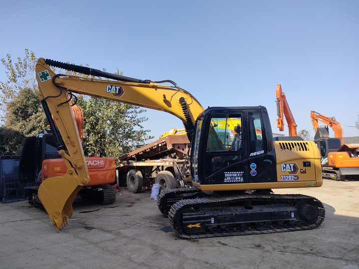Used Caterpillar Cat312D2GC Excavator Original Japan Heavy Machinery Caterpillar for Sale - מחפר סורק: תמונה 2 Used Caterpillar Cat312D2GC Excavator Original Japan Heavy Machinery Caterpillar for Sale - מחפר סורק: תמונה 2