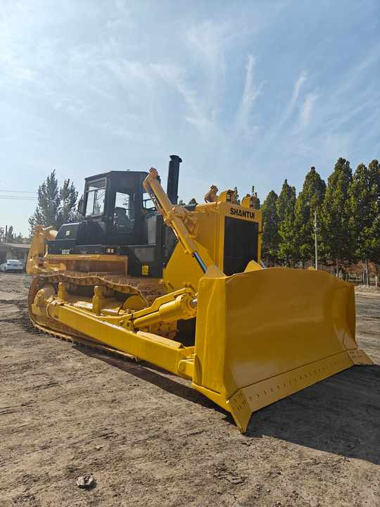 Used Construction Machinery Shantui SD32 Bulldozer for Sales S Econd-hand SD22 32 Bulldozer Crawler Type Bulldozer Price Lower - דחפור: תמונה 4 Used Construction Machinery Shantui SD32 Bulldozer for Sales S Econd-hand SD22 32 Bulldozer Crawler Type Bulldozer Price Lower - דחפור: תמונה 4
