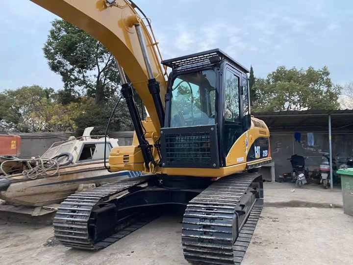 Used Crawler Caterpillar 315DL Excavator with Good Performance Hot Sale Used Engineering & Construction Machinery - מחפר: תמונה 4 Used Crawler Caterpillar 315DL Excavator with Good Performance Hot Sale Used Engineering & Construction Machinery - מחפר: תמונה 4
