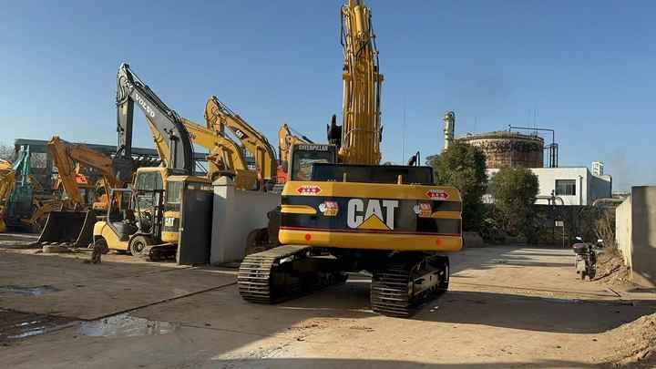 Used Digger CAT 325BL Construction Machinery Construction Digger Used CAT 325BL Cheap Excavator - מחפר סורק: תמונה 2 Used Digger CAT 325BL Construction Machinery Construction Digger Used CAT 325BL Cheap Excavator - מחפר סורק: תמונה 2