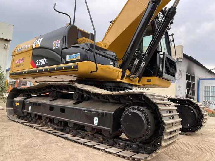 Used Digger CAT 325DL Construction Machinery Construction Digger Used CAT 325DL Cheap Excavator - מחפר סורק: תמונה 3 Used Digger CAT 325DL Construction Machinery Construction Digger Used CAT 325DL Cheap Excavator - מחפר סורק: תמונה 3