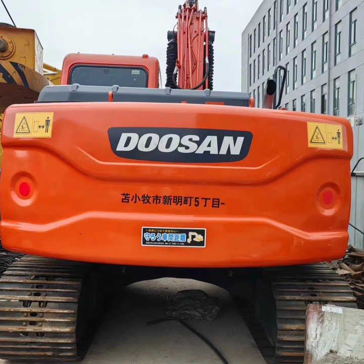 Used Digger DOOSAN DX140 Construction Machinery Construction Digger Used DOOSAN DX140 Cheap Excavator - מחפר סורק: תמונה 1 Used Digger DOOSAN DX140 Construction Machinery Construction Digger Used DOOSAN DX140 Cheap Excavator - מחפר סורק: תמונה 1