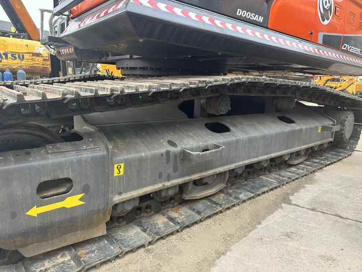 Used Digger Doosan DX225LC-9T Construction Machinery Construction Digger Used Doosan DX225LC-9T Cheap Excavator - מחפר סורק: תמונה 4 Used Digger Doosan DX225LC-9T Construction Machinery Construction Digger Used Doosan DX225LC-9T Cheap Excavator - מחפר סורק: תמונה 4