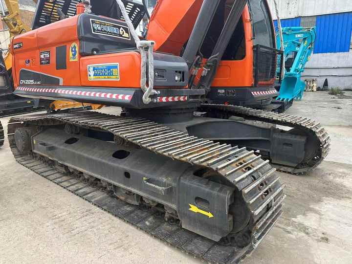 Used Digger Doosan DX225LC-9T Construction Machinery Construction Digger Used Doosan DX225LC-9T Cheap Excavator - מחפר סורק: תמונה 3 Used Digger Doosan DX225LC-9T Construction Machinery Construction Digger Used Doosan DX225LC-9T Cheap Excavator - מחפר סורק: תמונה 3