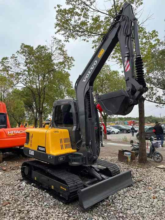 Used Digger VOLVO EC60 Construction Machinery Construction Digger Used VOLVO EC60 Cheap Excavator - מחפר סורק: תמונה 4 Used Digger VOLVO EC60 Construction Machinery Construction Digger Used VOLVO EC60 Cheap Excavator - מחפר סורק: תמונה 4