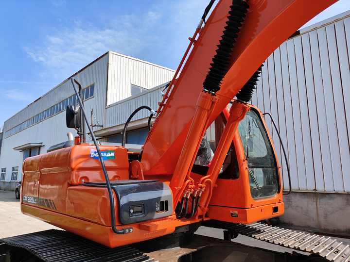 Used Doosan DX225LC Excavator | Low Hours | Heavy Duty | Global Shipping | Well-Maintained - מחפר: תמונה 3 Used Doosan DX225LC Excavator | Low Hours | Heavy Duty | Global Shipping | Well-Maintained - מחפר: תמונה 3