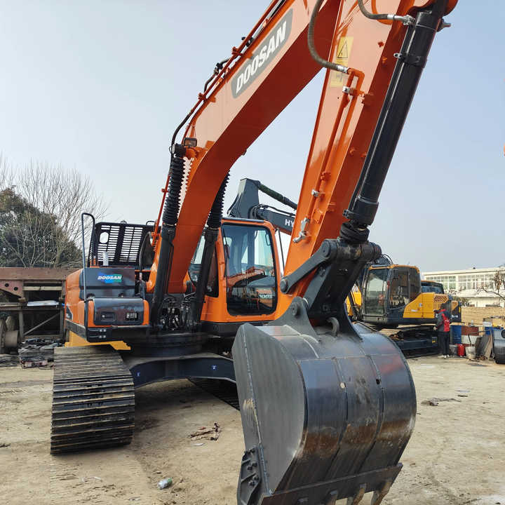 Used Excavator Doosan DX225LC-9 Excavators Mini Equipment Earth Moving Machinery Doosan Digger Excavator for Sale - מחפר סורק: תמונה 5 Used Excavator Doosan DX225LC-9 Excavators Mini Equipment Earth Moving Machinery Doosan Digger Excavator for Sale - מחפר סורק: תמונה 5