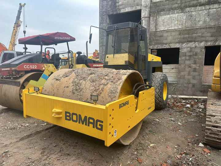 Used Heavy Construction Equipment BW217D Second Hand Road Rollers Used Machine Hot Sale - רולר כביש: תמונה 2 Used Heavy Construction Equipment BW217D Second Hand Road Rollers Used Machine Hot Sale - רולר כביש: תמונה 2