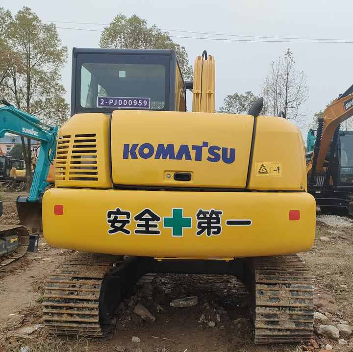 Used Heavy Machinery Komatsu PC70-8 Digger Cheap for Sale - מחפר סורק: תמונה 5 Used Heavy Machinery Komatsu PC70-8 Digger Cheap for Sale - מחפר סורק: תמונה 5