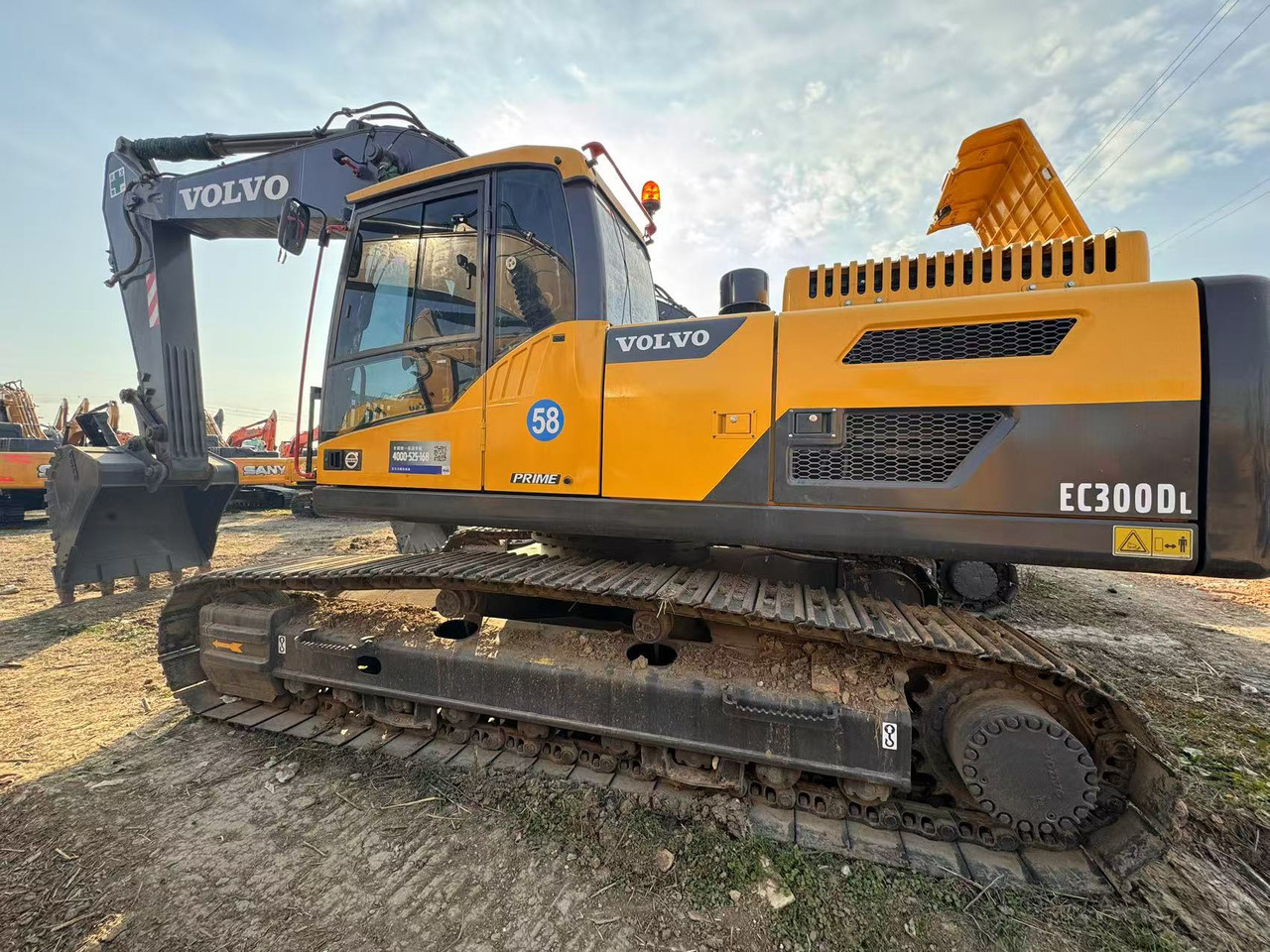 Used High Quality volvo EC300DL 30ton excavator machinery - מכונת בנייה: תמונה 1 Used High Quality volvo EC300DL 30ton excavator machinery - מכונת בנייה: תמונה 1