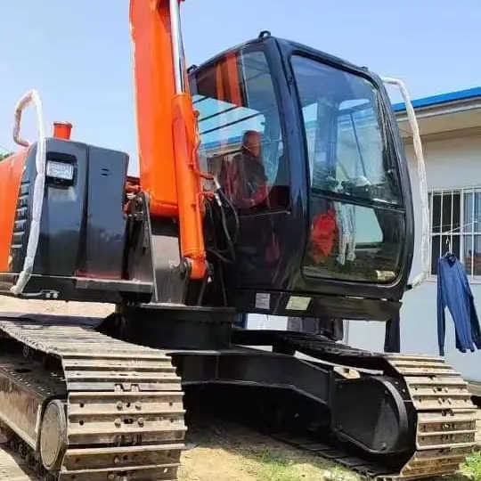 Used Hitachi Excavator ZX70 7ton Japan Import Second Hand Small Crawler ZX70 Excavator for Sale - מחפר סורק: תמונה 1 Used Hitachi Excavator ZX70 7ton Japan Import Second Hand Small Crawler ZX70 Excavator for Sale - מחפר סורק: תמונה 1