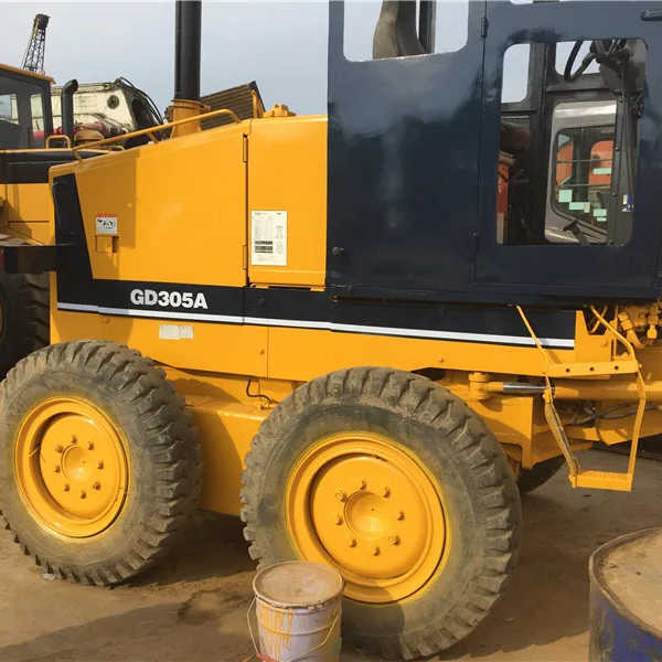 Used Komatsu GD305 Motor Grader Cheap Price Komatsu Road Grader GD305 Good Condition in China - מפלסת: תמונה 1 Used Komatsu GD305 Motor Grader Cheap Price Komatsu Road Grader GD305 Good Condition in China - מפלסת: תמונה 1