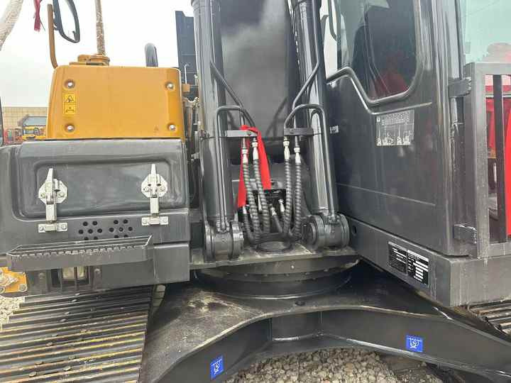 Used Original Volvo EC140 Excavator on Sale - מחפר: תמונה 3 Used Original Volvo EC140 Excavator on Sale - מחפר: תמונה 3
