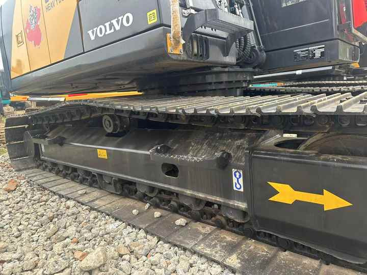Used Original Volvo EC140 Excavator on Sale - מחפר: תמונה 4 Used Original Volvo EC140 Excavator on Sale - מחפר: תמונה 4