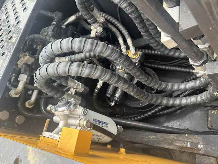 Used Original Volvo EC140 Excavator on Sale - מחפר: תמונה 2 Used Original Volvo EC140 Excavator on Sale - מחפר: תמונה 2