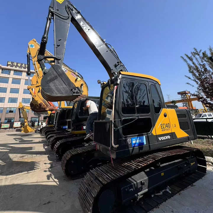 Used Volvo 14 Tonne Crawler Excavator Volvo Ec140 Excavator Good Condition Low Price Good Quality for Sale - מחפר סורק: תמונה 1 Used Volvo 14 Tonne Crawler Excavator Volvo Ec140 Excavator Good Condition Low Price Good Quality for Sale - מחפר סורק: תמונה 1