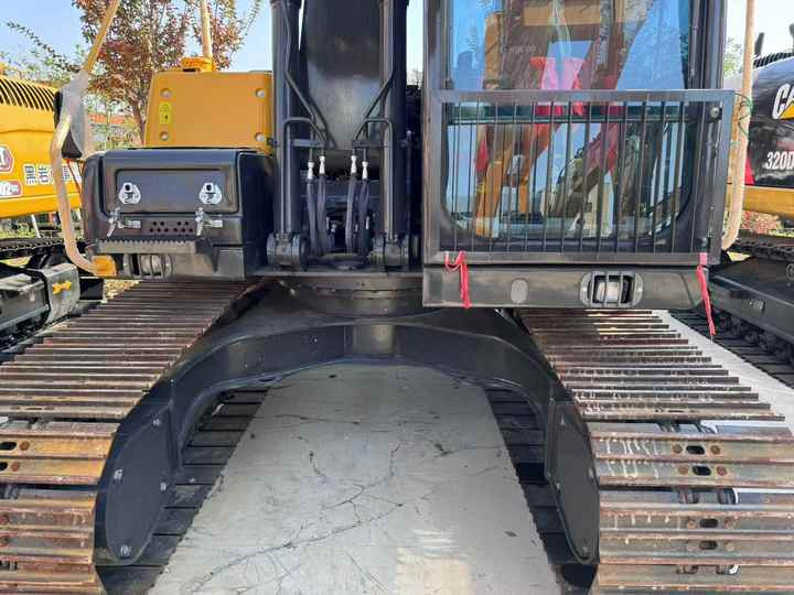 Used Volvo 14 Tonne Crawler Excavator Volvo Ec140 Excavator Good Condition Low Price Good Quality for Sale - מחפר סורק: תמונה 3 Used Volvo 14 Tonne Crawler Excavator Volvo Ec140 Excavator Good Condition Low Price Good Quality for Sale - מחפר סורק: תמונה 3